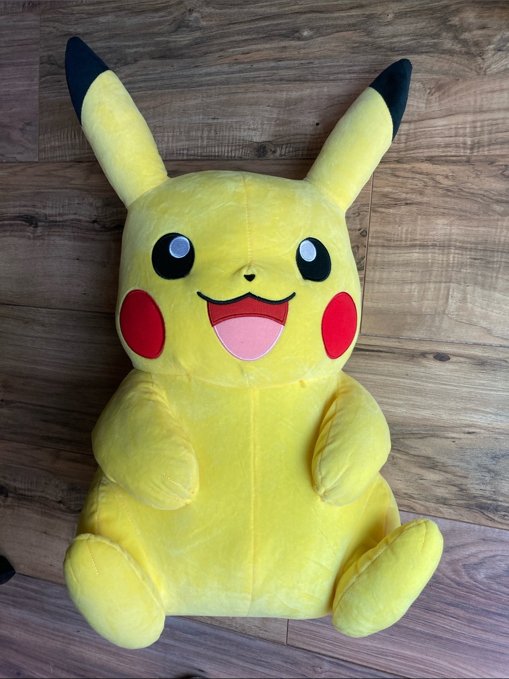PIKACHU 18” Large Nintendo